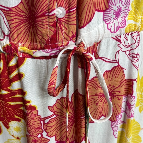 Petal & Pup Red and Cream Floral Maxi/Midi Dress US6
Cottagecore - Picture 7 of 14